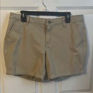 a.n.a Women's Tan Shorts